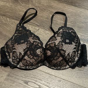 Victorias Secret Bombshell Plunge Push-up Bra Black Lace Detail 34C